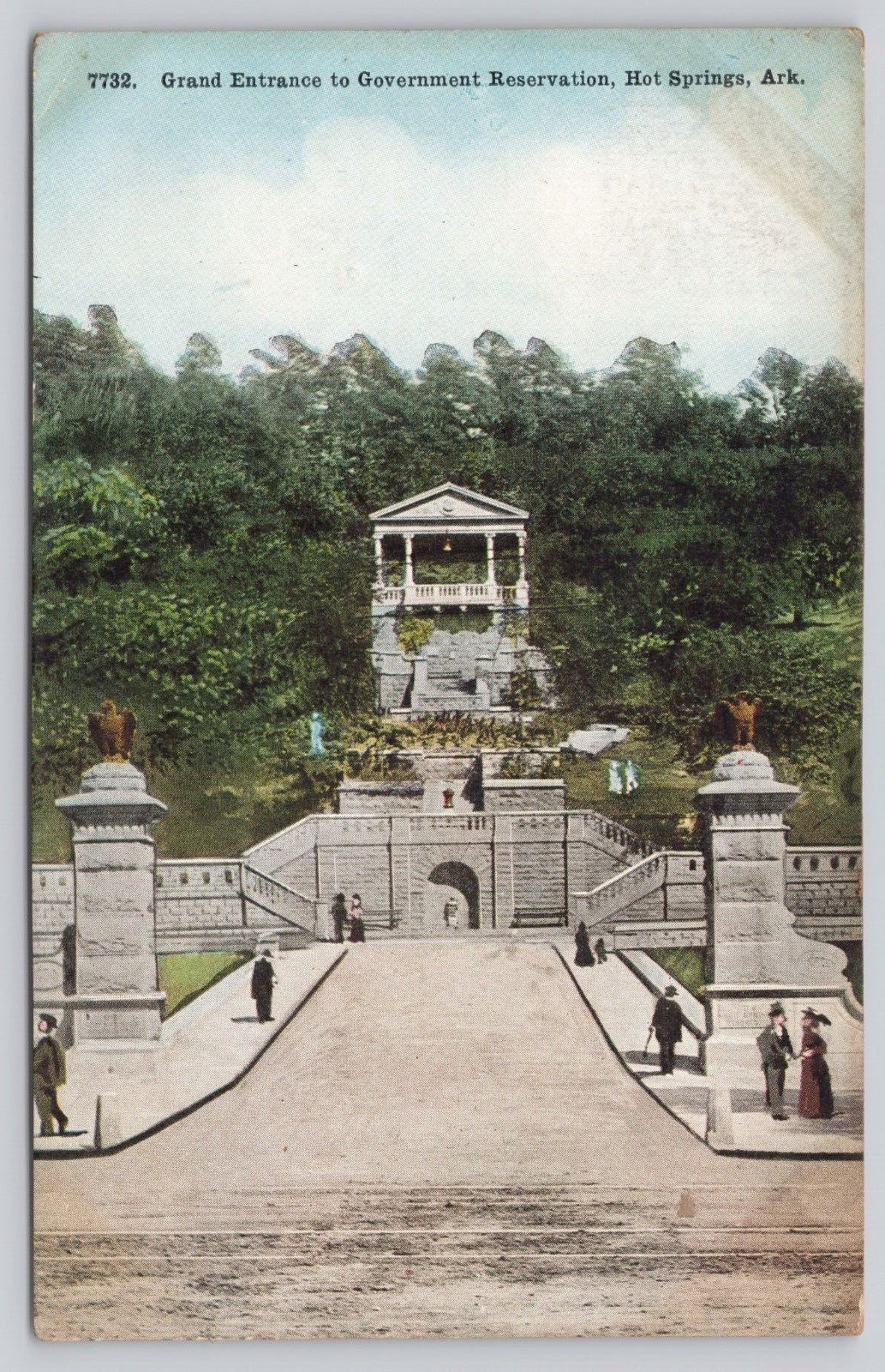 Postcard   Grand Entrance to Government Reservation Hot Springs Ark  UNP (a1)