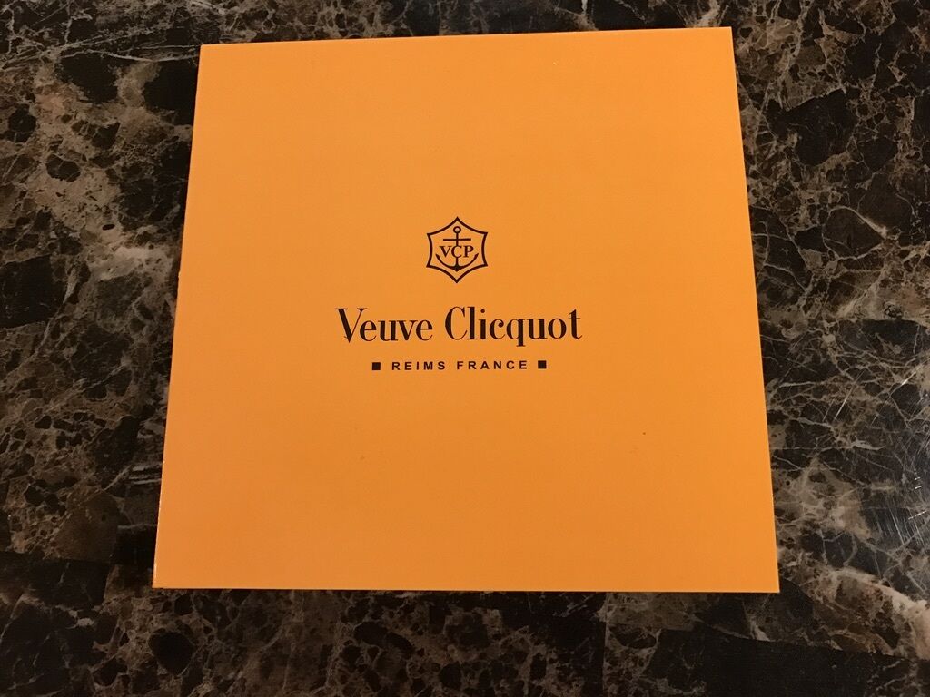 VEUVE CLICQUOT Champagne Brand new Collectible NOTE PAPER PAD VCP HARD TO FIND
