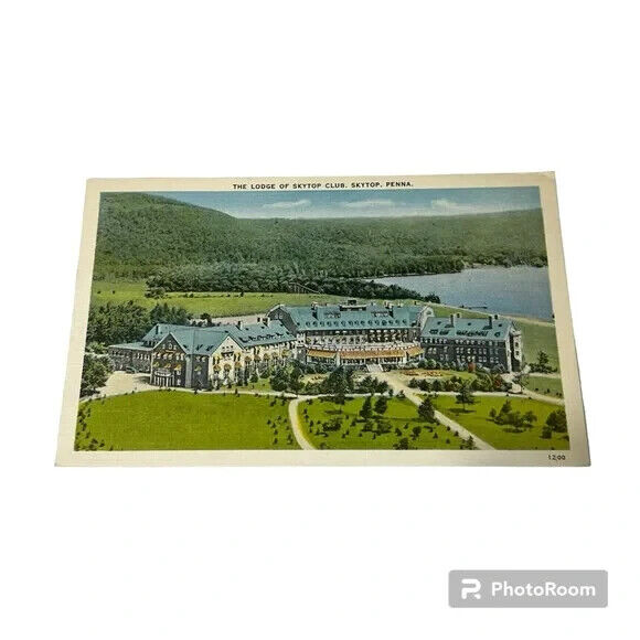 Postcard The Lodge of Skytop Club Skytop Pennsylvania Vintage A42