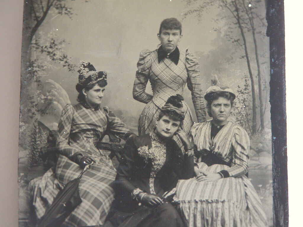 Antique 1890s Tintype Photograph Victorian Fashion Young Women Sisters Beauty