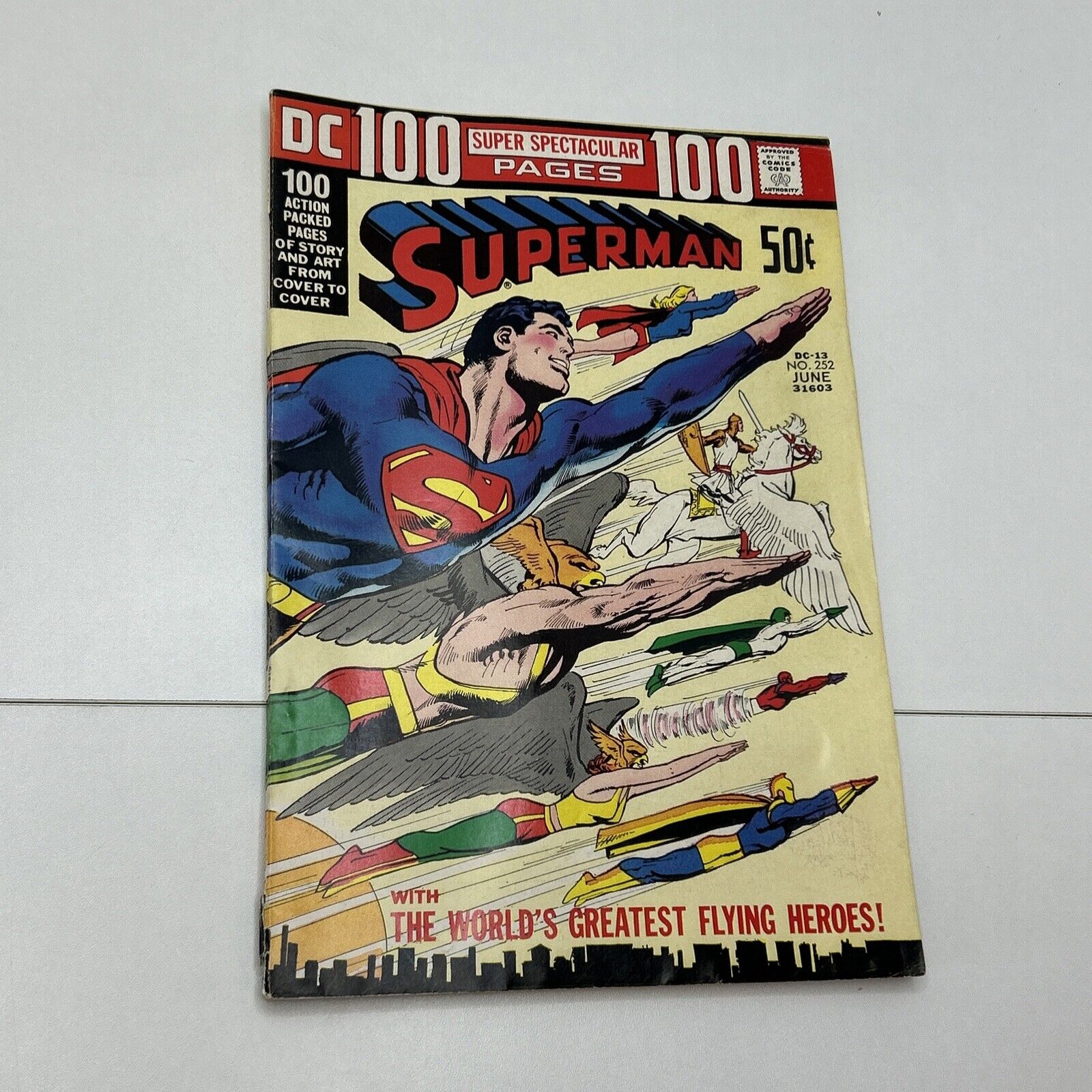 SUPERMAN #252  100 PAGE GIANT  (1972 DC Comics) NEAL ADAMS FLYING HEROES COVER