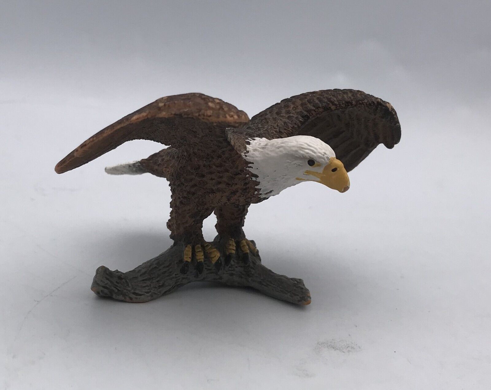 Schleich BALD EAGLE Wings Spread Retired Animal 14780 Figure 2016
