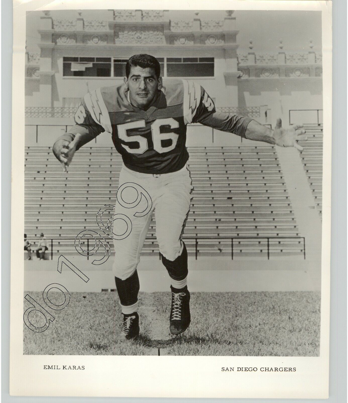 EMIL KARAS of SAN DIEGO CHARGERS, CA USA 1962 Artistic VTG Football Press Photo