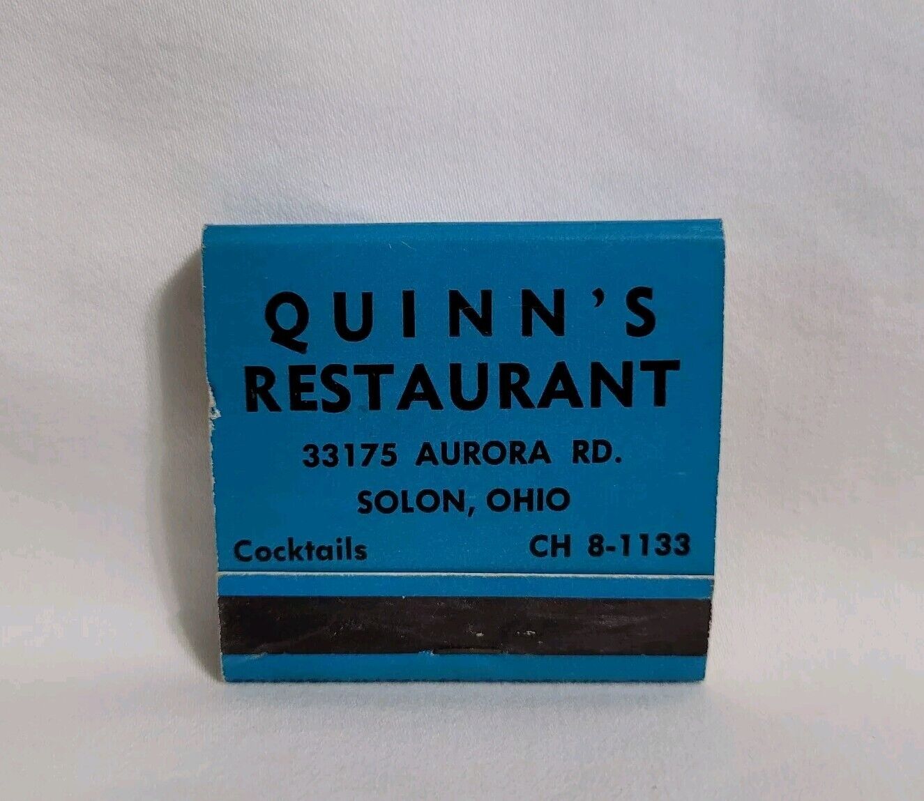 Vintage Quinn\'s Restaurant Matchbook Solon Ohio Advertising Matches
