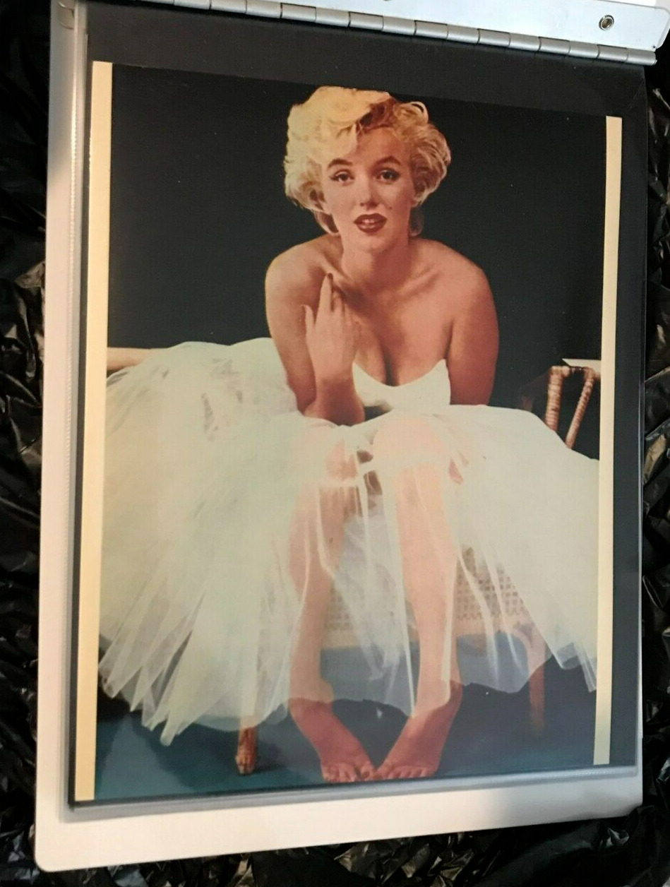 1988 Estate of Marilyn Monroe - 8x10 Photo / Giant Postcard