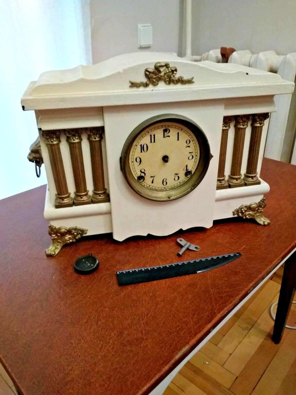 Antique  wooden american  Mantel Clock 1920-30