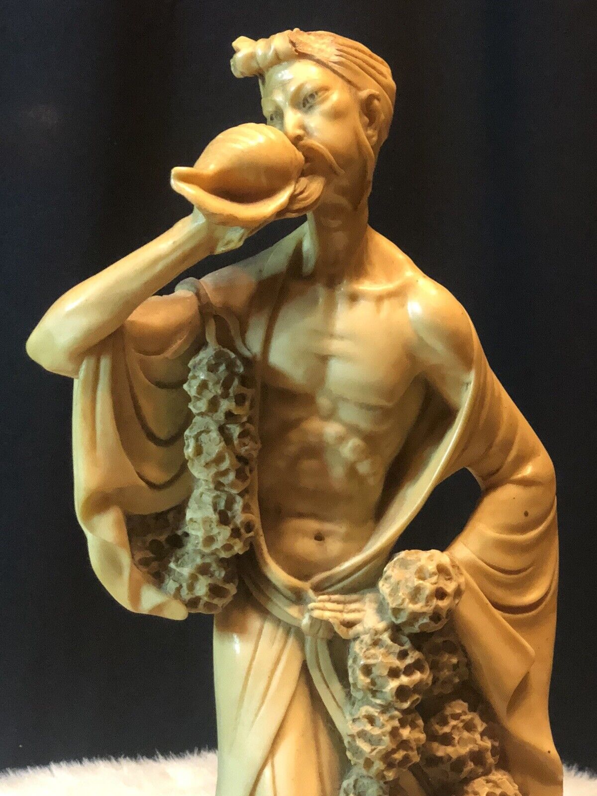 FRENCH IVORY COLOR ANTIQUE FIGURINE JAPANESE MAN BLOWING CONCH SHELL 17 Inches