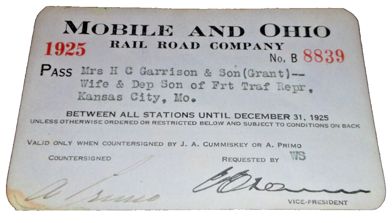 1925 MOBILE AND OHIO RAIL ROAD EMPLOYEE PASS #8839