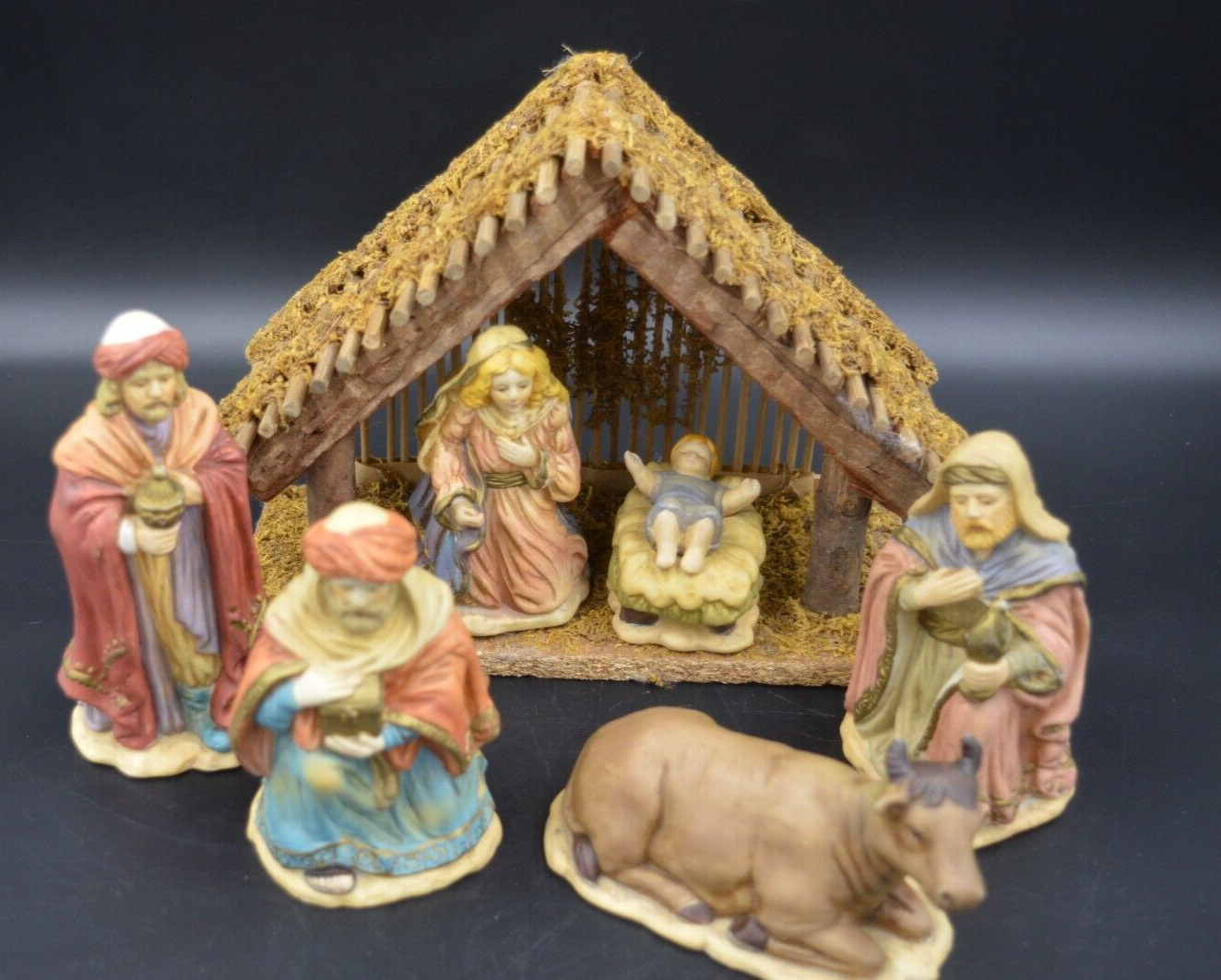 Vintage Wood Moss Manger Stable Christmas Baby Jesus Mary Nativity Set 7PC