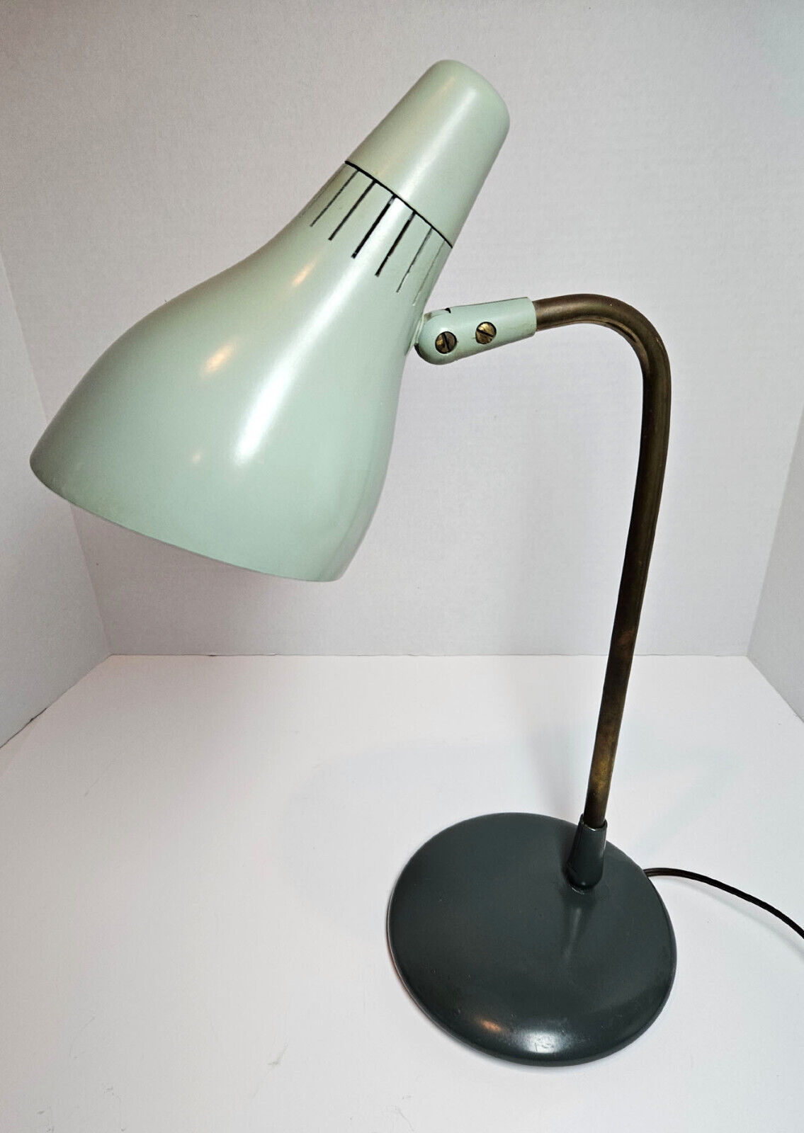 Vintage Gerald Thurston for Lightolier Desk Table Lamp Green Cone Mid Century