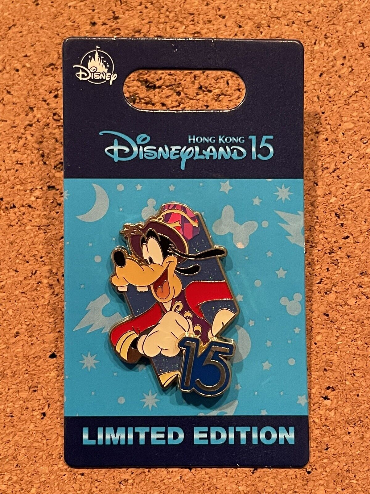 Disney Pins HKDL Hong Kong Disneyland Goofy 15th Anniversary Pin LE500
