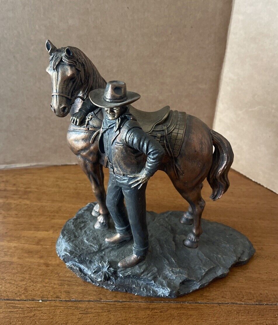 John Wayne Tall In The Saddle  Bradford Exchange Statue Standing Proud A0039