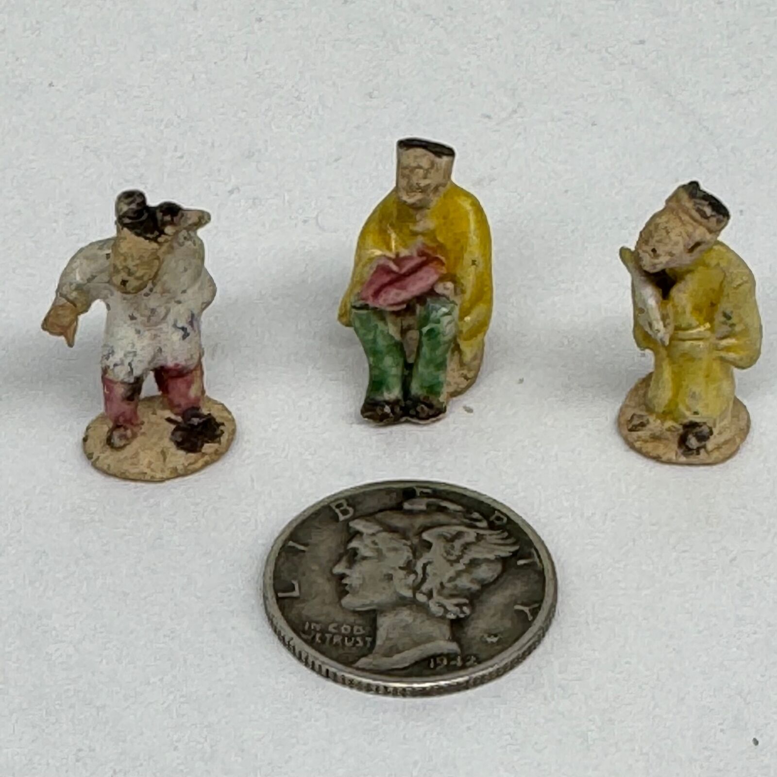 Vtg 1930s Chinese Import TINY Clay Mud Man Miniatures--20mm Tall