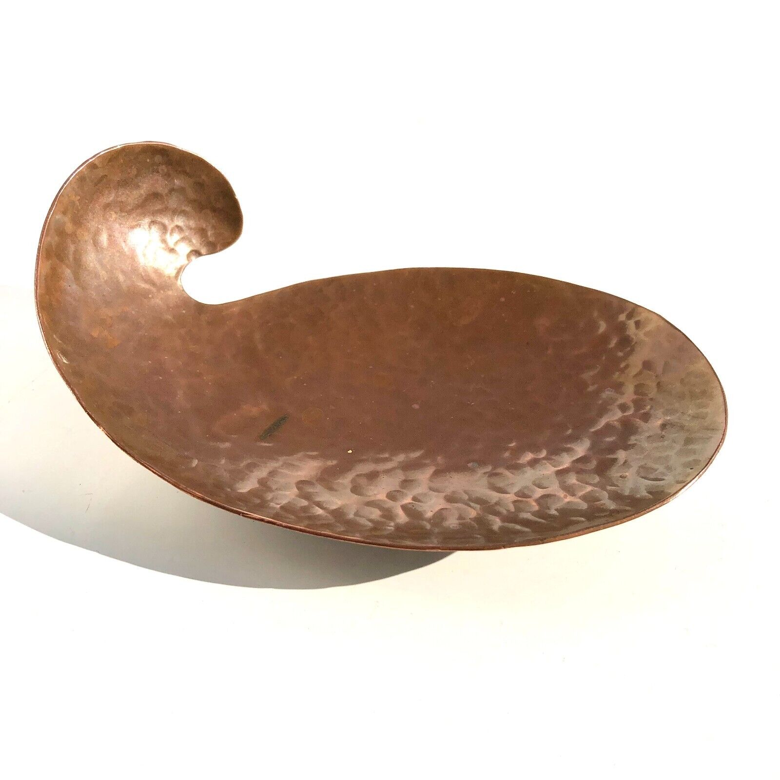 Mid Century Modern Hammered Copper Dish Abstract MCM vintage footed tripod swirl