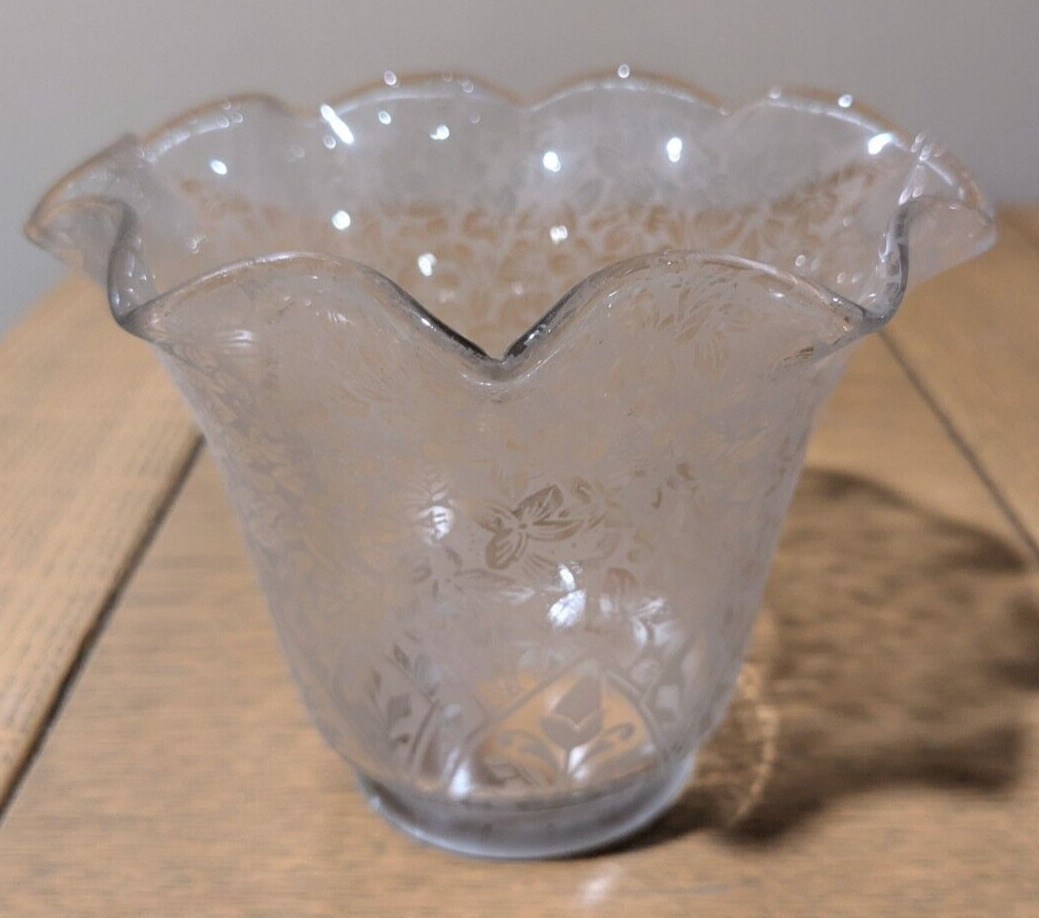 Vintage Frosted Etched Glass 4 1/8\