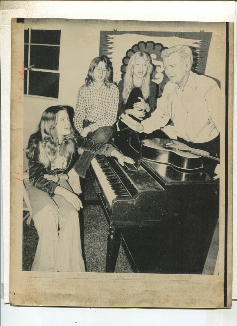1975 Buddy Ebsen  VG press photo P1C