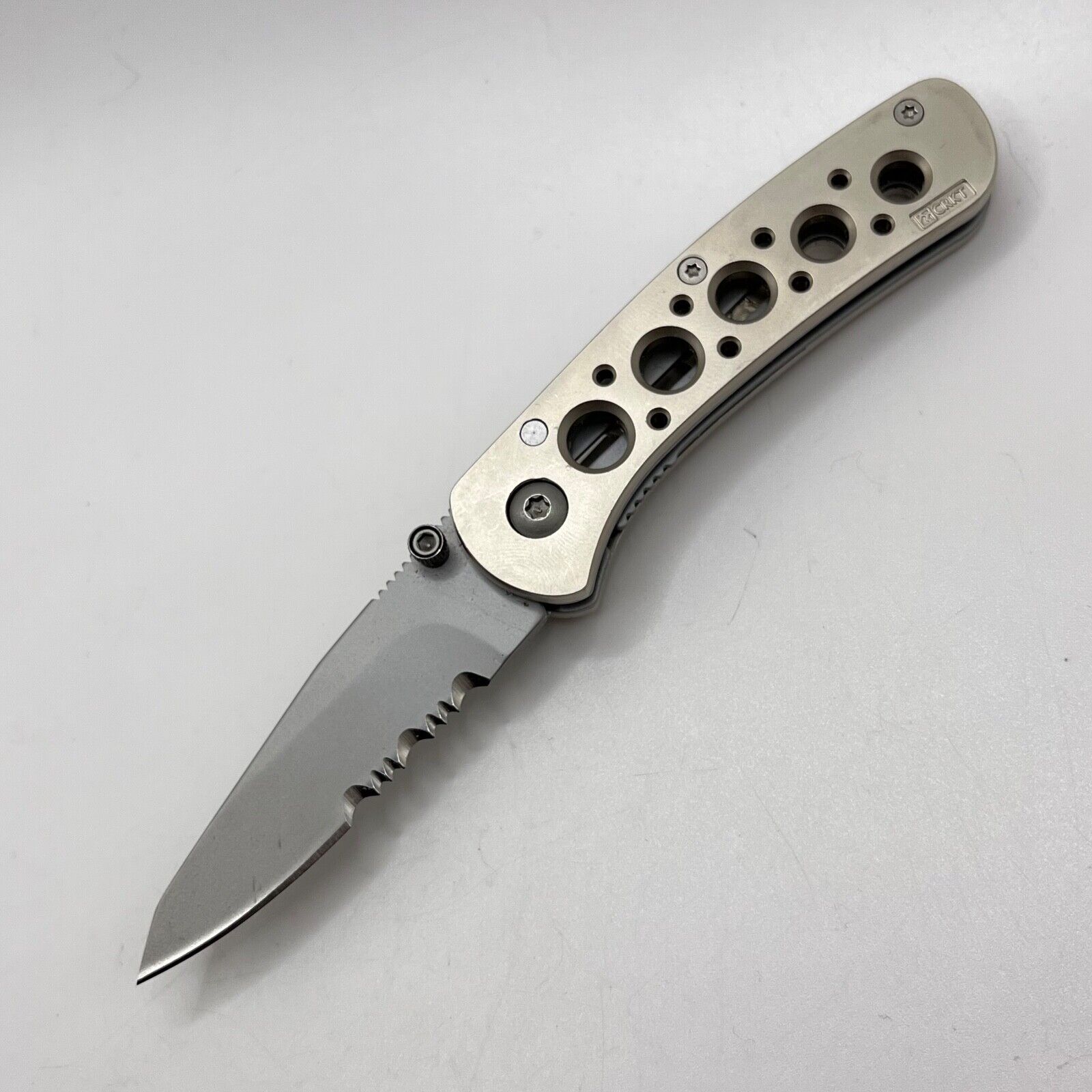 CRKT Mt. Shasta 6611N Vintage Discontinued Pocket Knife - Excellent condition