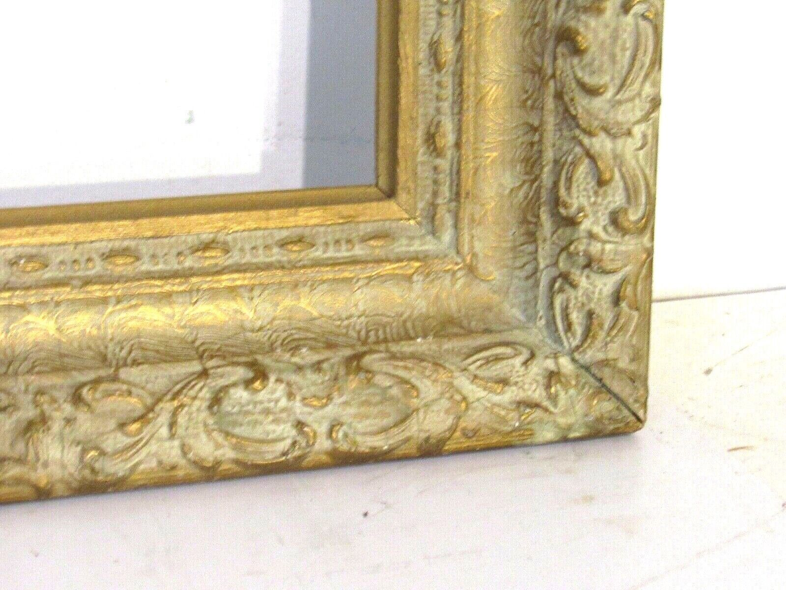 VINTAGE WHITEWASH GILDED  CARVED FRAME FOR PAINTING  19  X 15 INCH  (e-42)