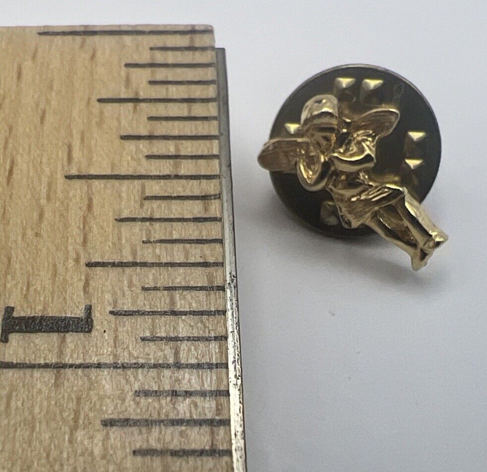 Guardian Angel Cherub Gold Tone Vintage Lapel Pin
