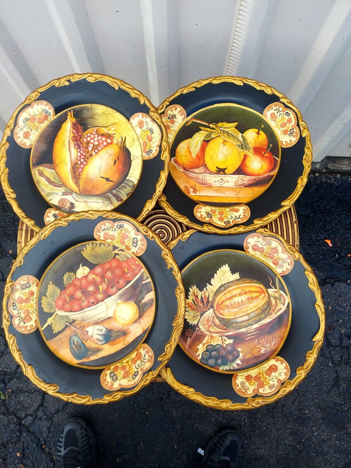 Raymond Waites Set Of 4 Black With Gold Rim Dinner Collector Plates 10 1/4\