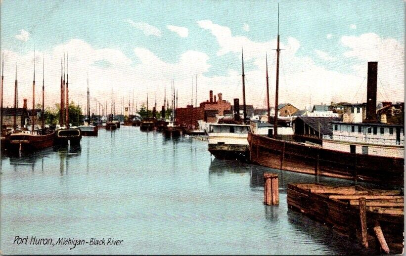 Vintage Postcard Boats & Ships Docked in Black River Port Huron Michigan MI 3089