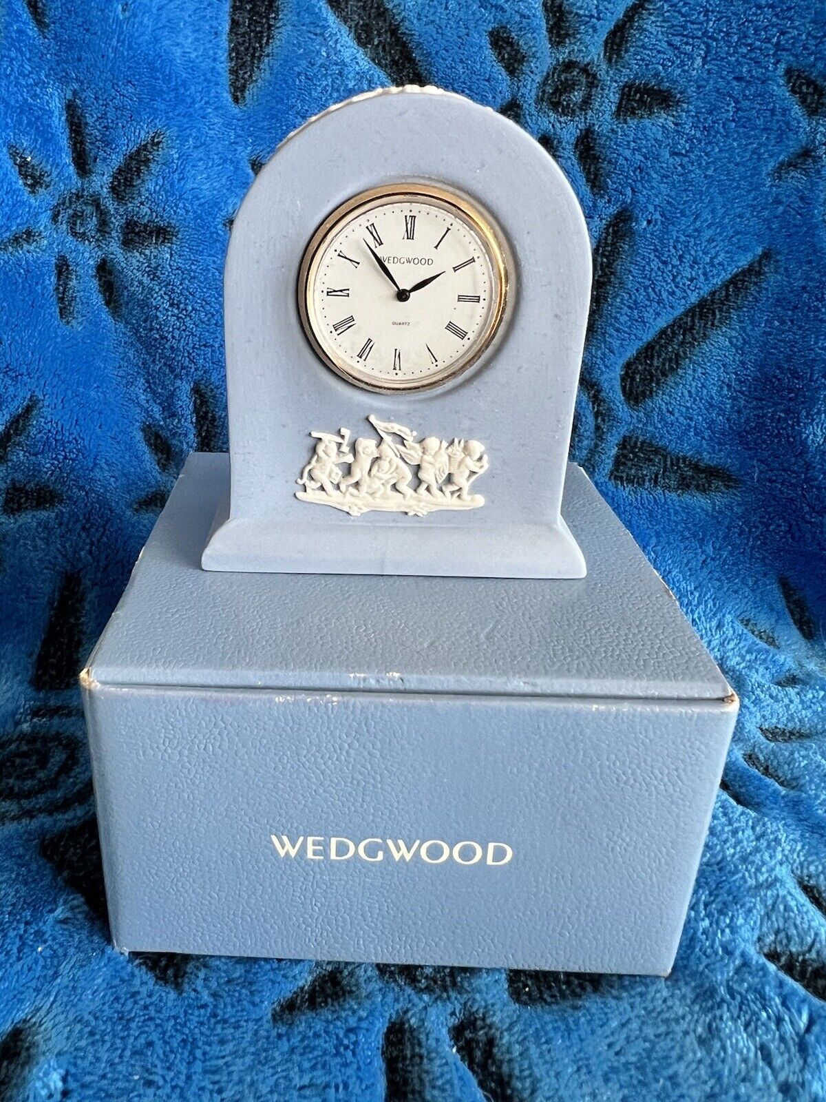 Wedgwood Jasper Ware MINI CLOCK Pale Blue & White 3 1/4”T, S/S Grecian