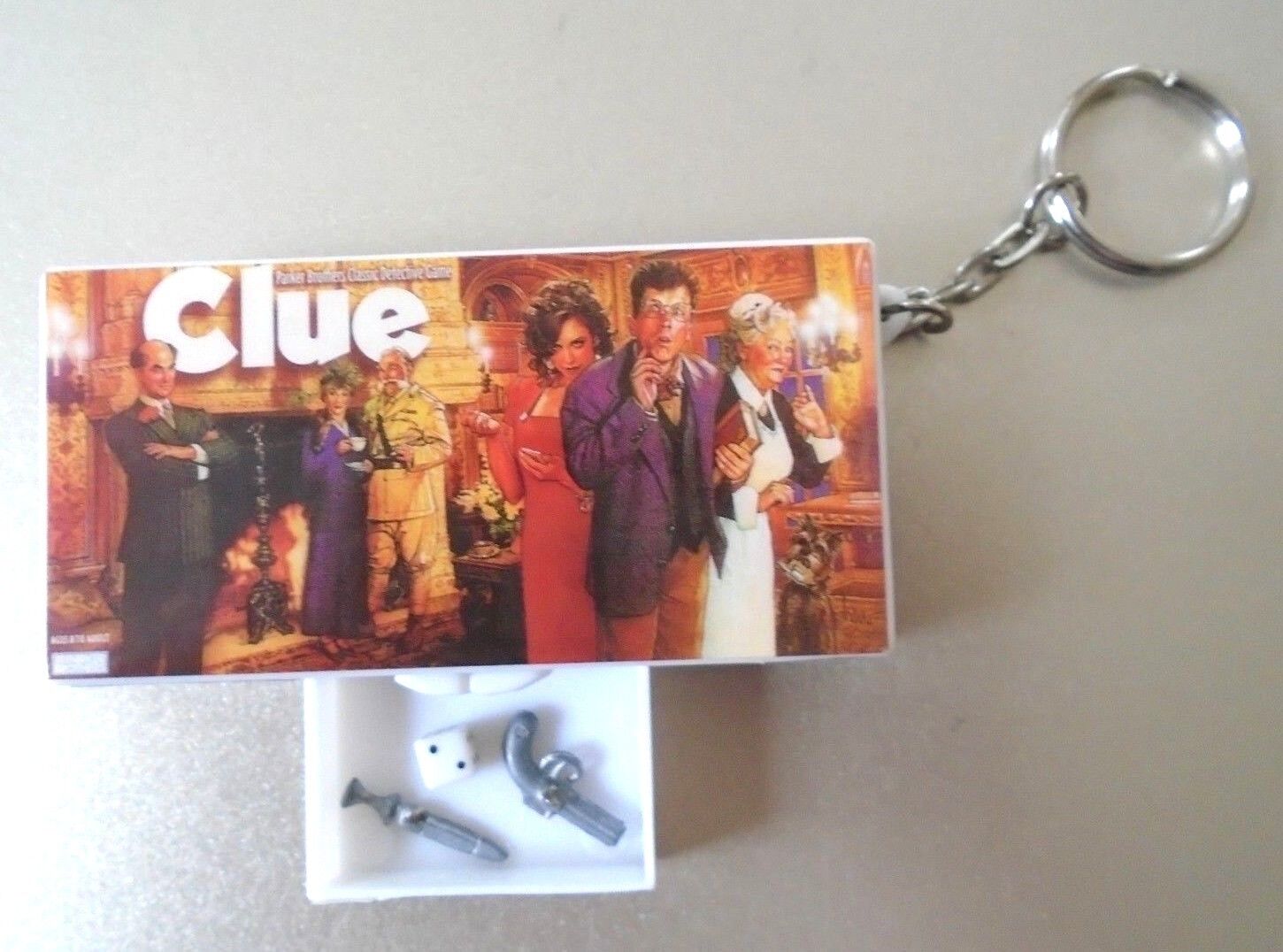 Hasbro Clue Mini Board Game Key Chain Gun Dagger & Dice 1998