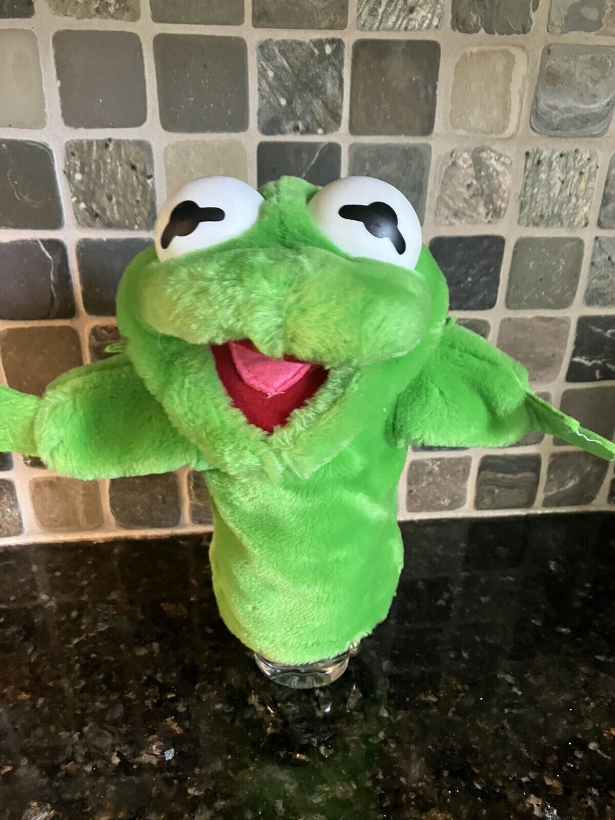 Vintage 1988 Dakin Jim Henson Kermit The Frog Hand Puppet