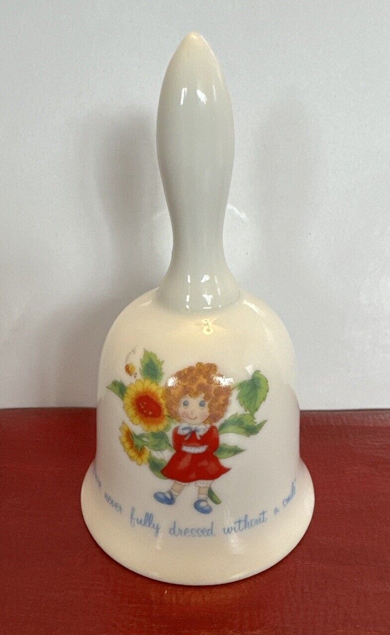 1982 Applause Little Orphan Annie Ceramic Bell Never Fully Dressed w/o A Smile