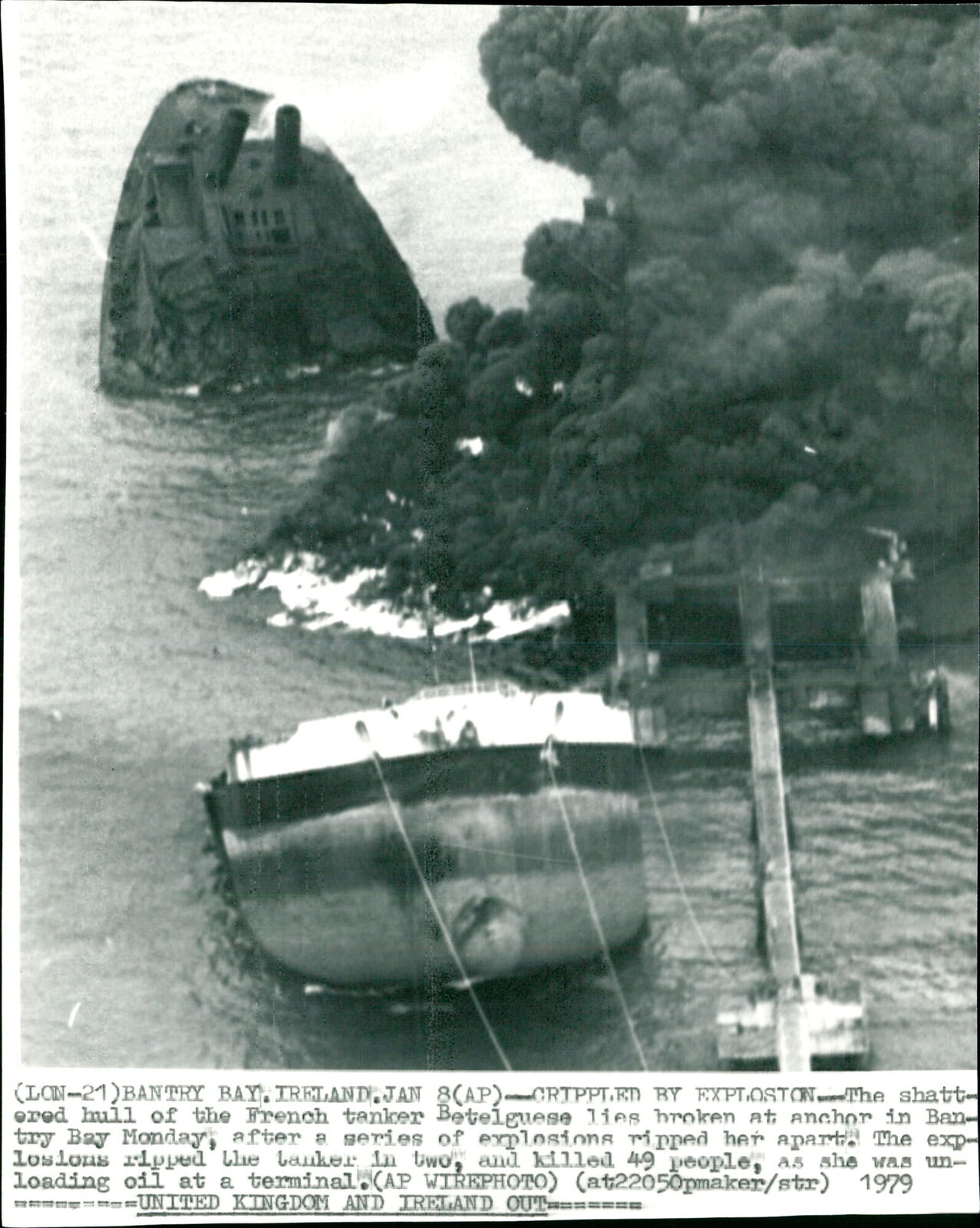 French tanker goes down - crippled by explosion - Vintage Photograph 2328652