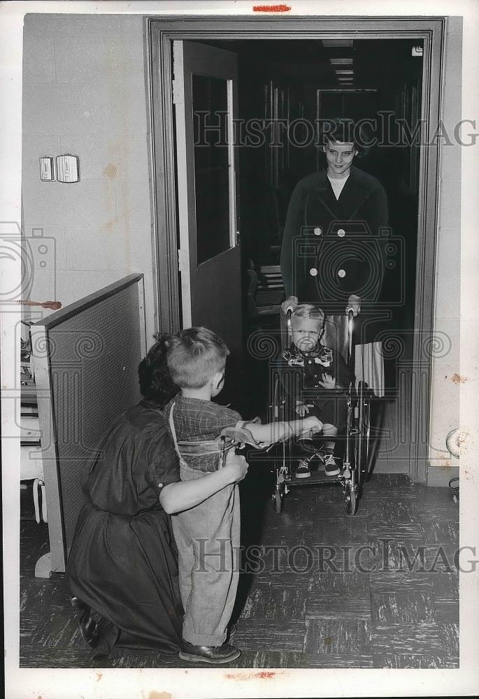 1954 Press Photo Gary Johnson Society for Crippled Children - nea62626