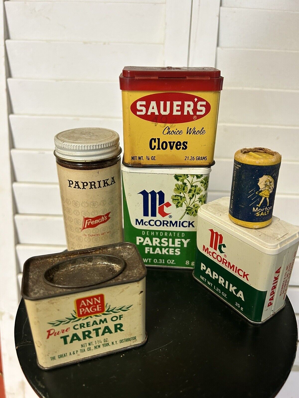 Lot of 6 Spice metal tins jar box Farmhouse kitchen 60s 70s 80s Morton salt 50's