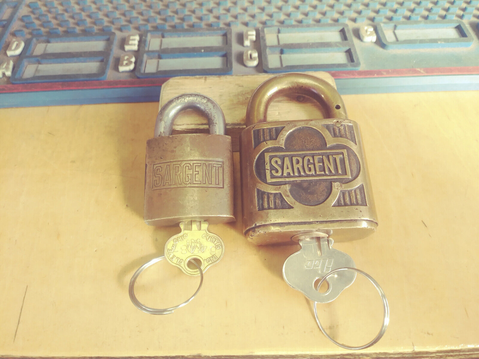2 antique/vintage  SARGENT padlock s  w/keys    27314