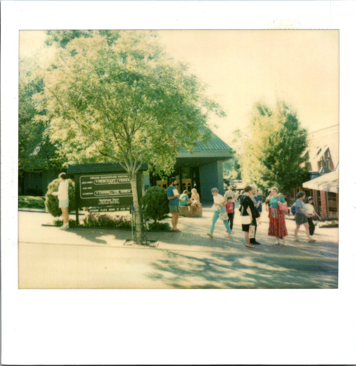 Visitor center Ashland, OR 7/26/91 Found Photo V1044