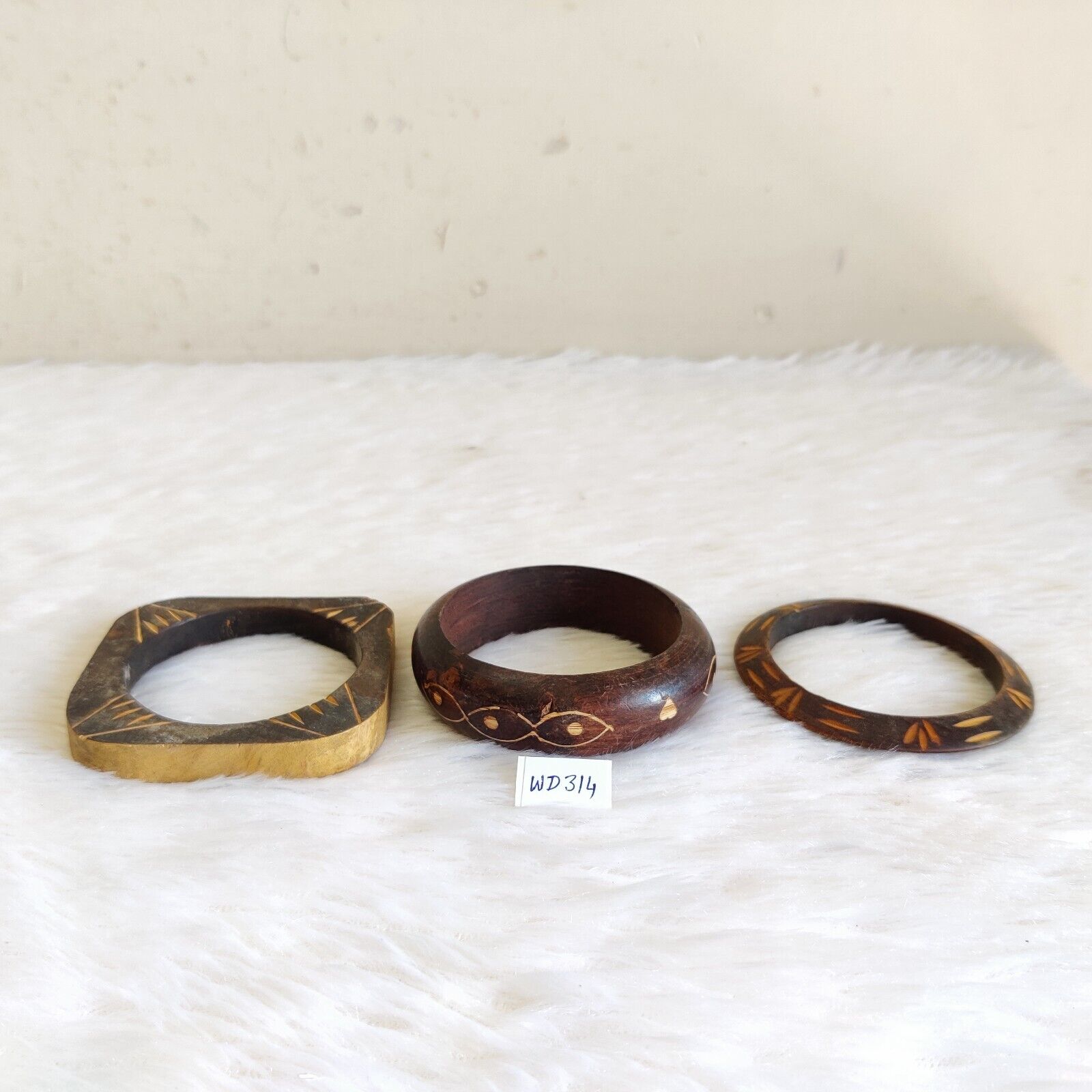 Vintage Handmade Hand Painted Wooden Lacquered Tribal Bangle Bracelet 3Pcs WD314
