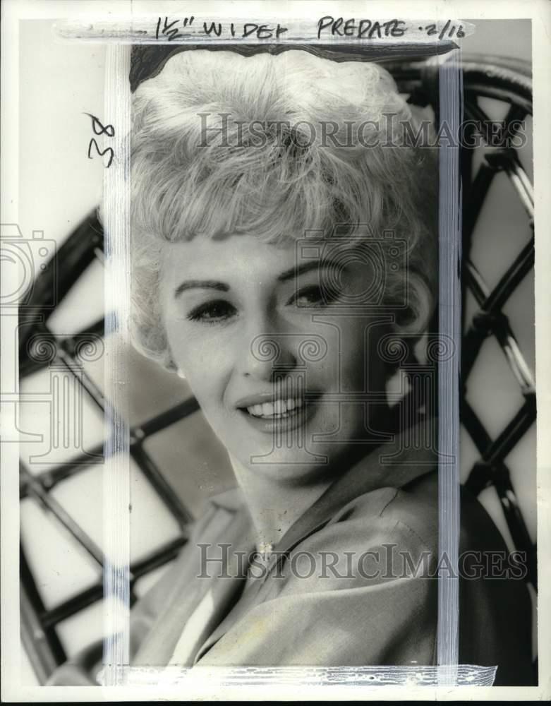 1966 Press Photo Actress Barbara Stanwyck - pio05969