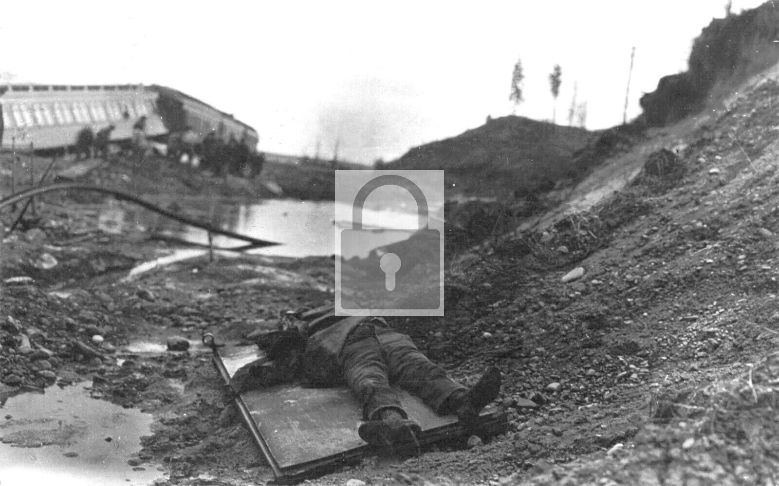 Train Wreck Dead Body Turner Oregon OR Reprint Postcard
