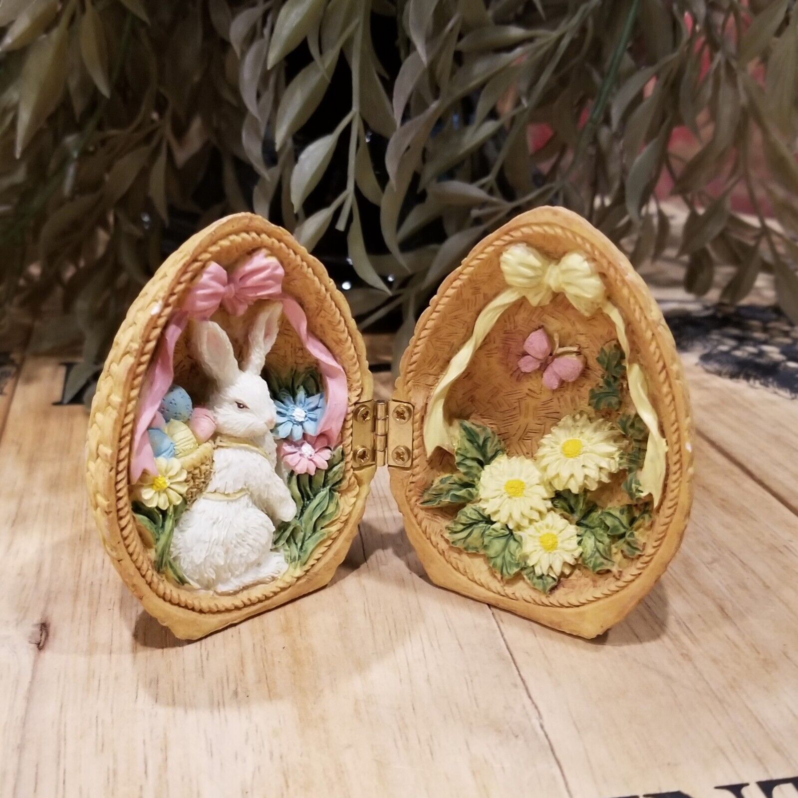 Vintage Easter Bunny Hinged Egg Diorama