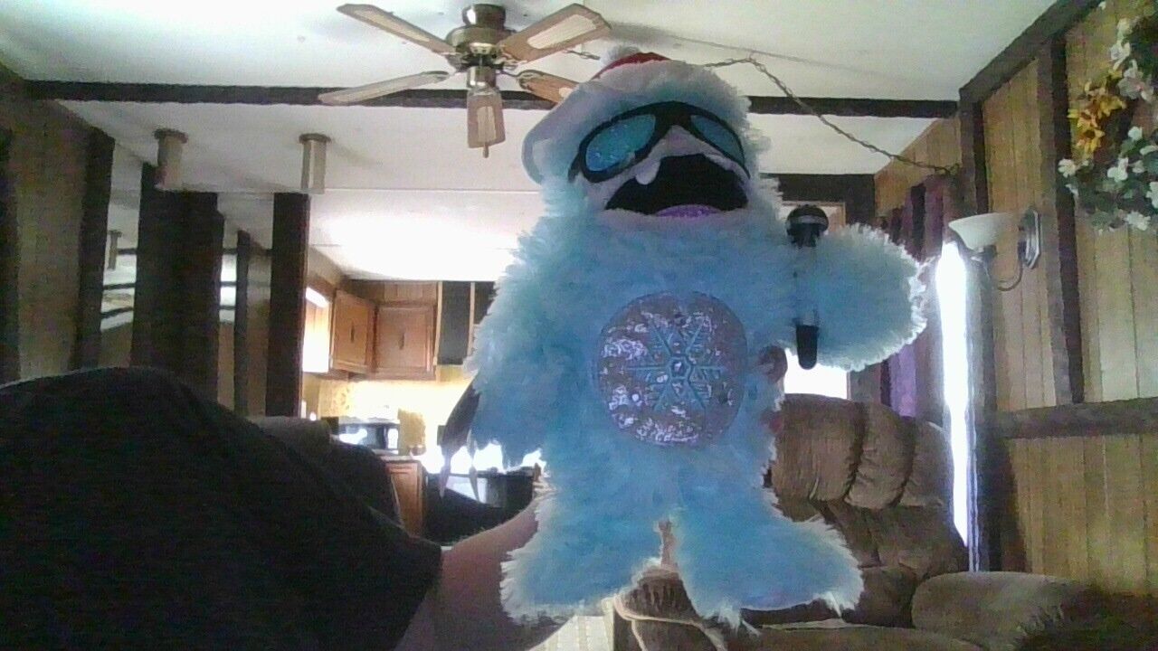 Christmas Light Up Singing Yeti.Stomach Lights up and sings. BRAND NEW with TAGS
