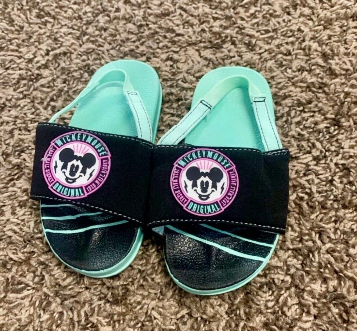 Disney Store NWT baby sandals size 7/8