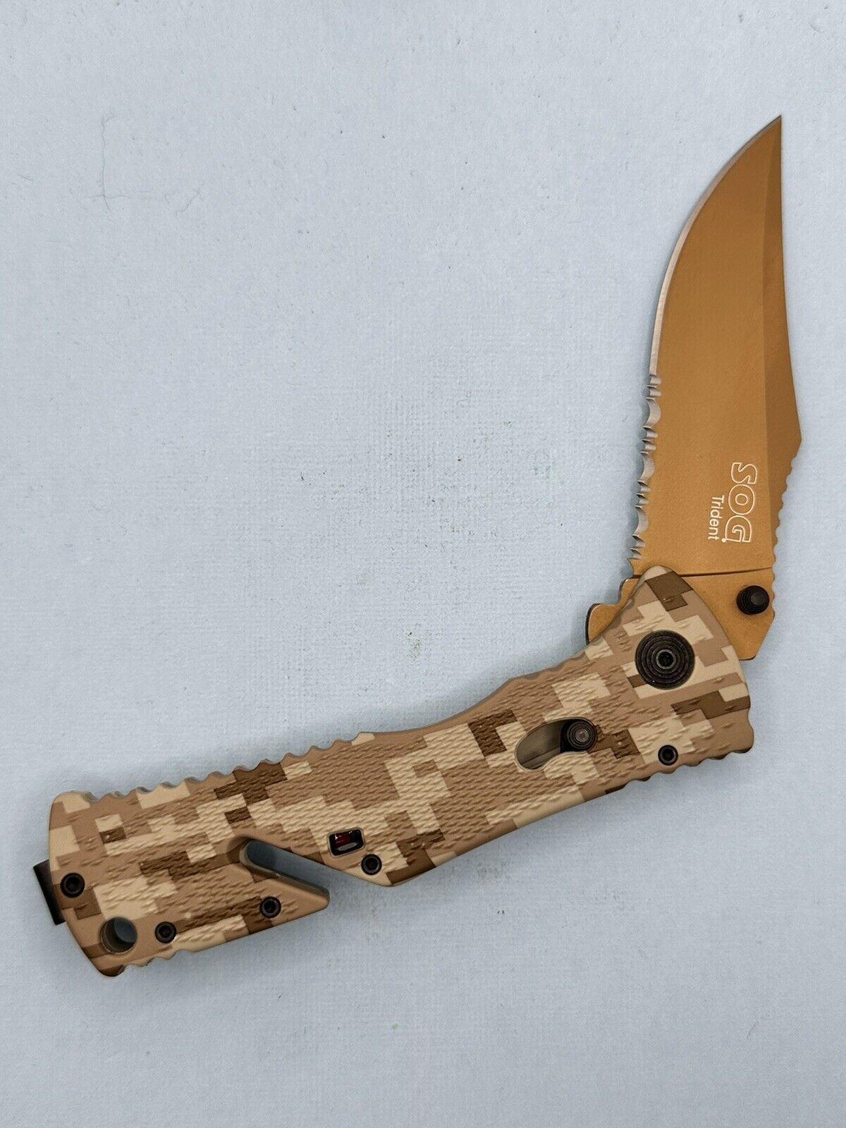 SOG Trident Digital Camo Copper Tini Combo Edge Blade Folding Knife NEW