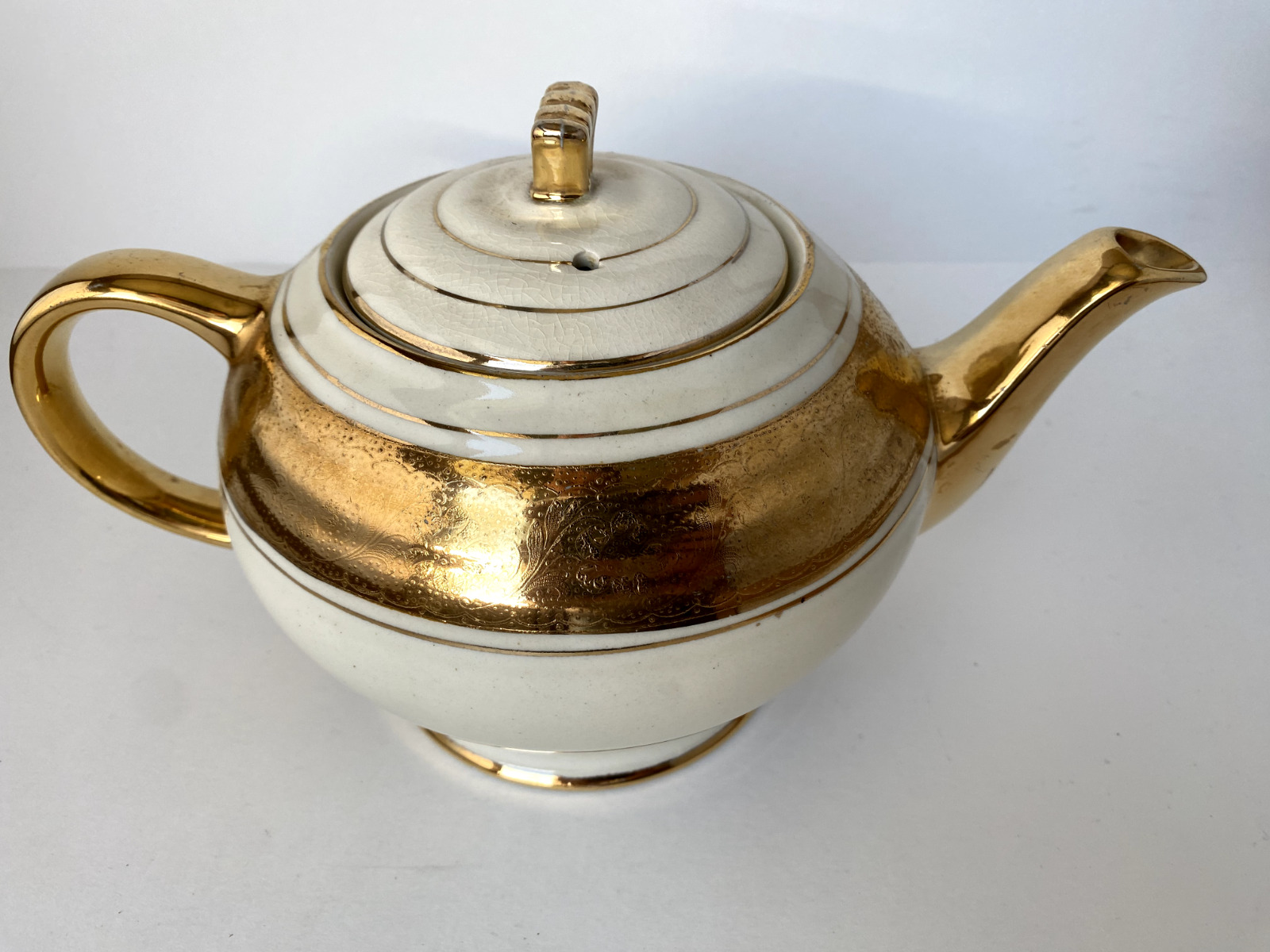 Vintage Sadler Teapot Beige w Gold Horizontal Circles England #1611