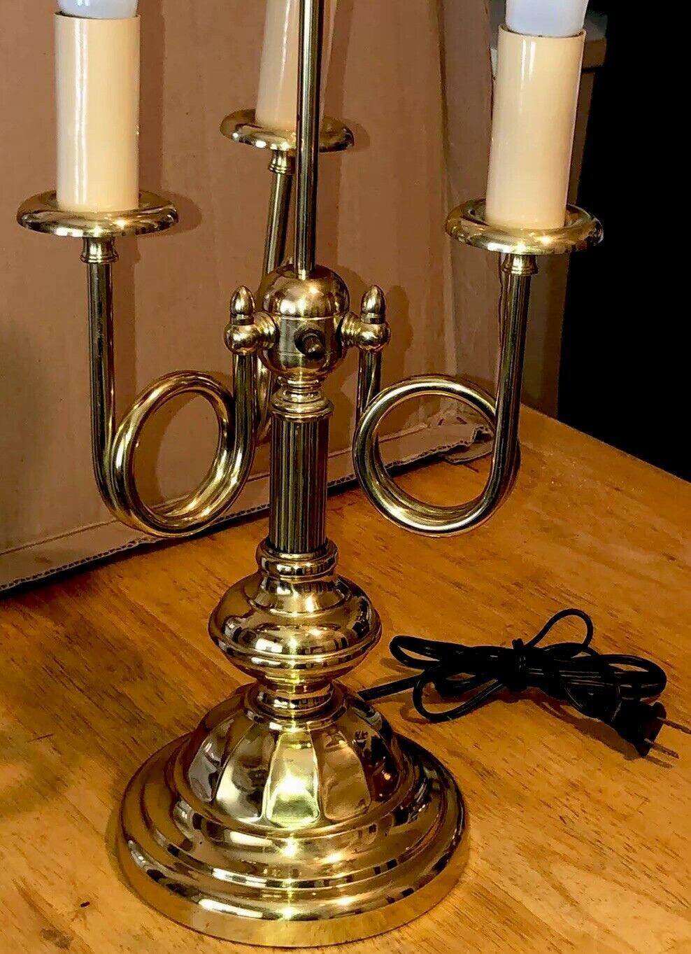 Vtg MCM Brass Triple 3 Light French Horn Bouillotte Desk Table Lamp 25”