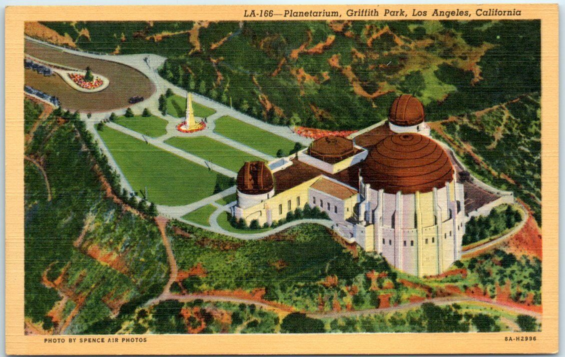 Postcard - Planetarium, Griffith Park, Los Angeles, California