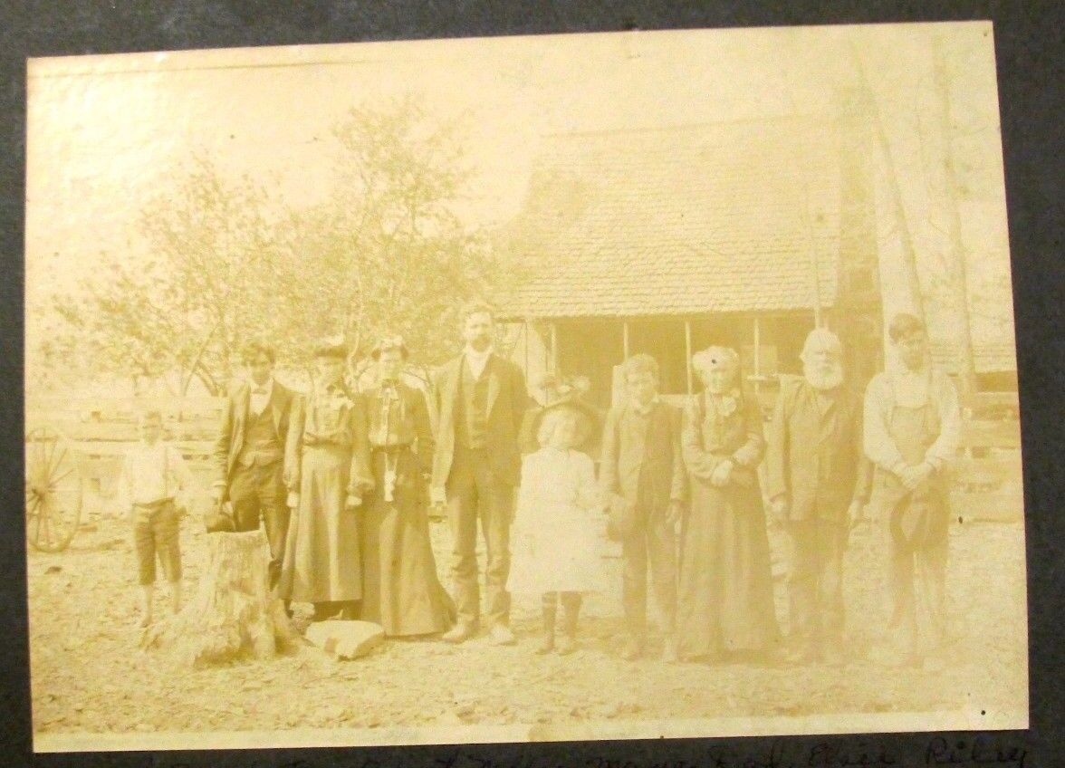 Vintage 1904 PHOTO DEXTER MASSACHUSETTS Bowen Family Men Women Boy Girl House US