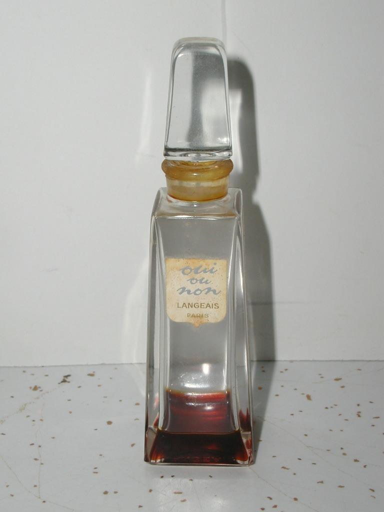 Vintage perfume bottle Oui Ou Non? by Vinuel 1950s bottle vintage rare