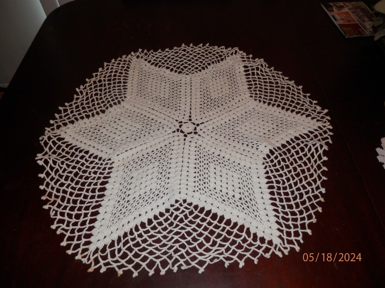 vintage 25 inch large round table doily  handmade crochet white