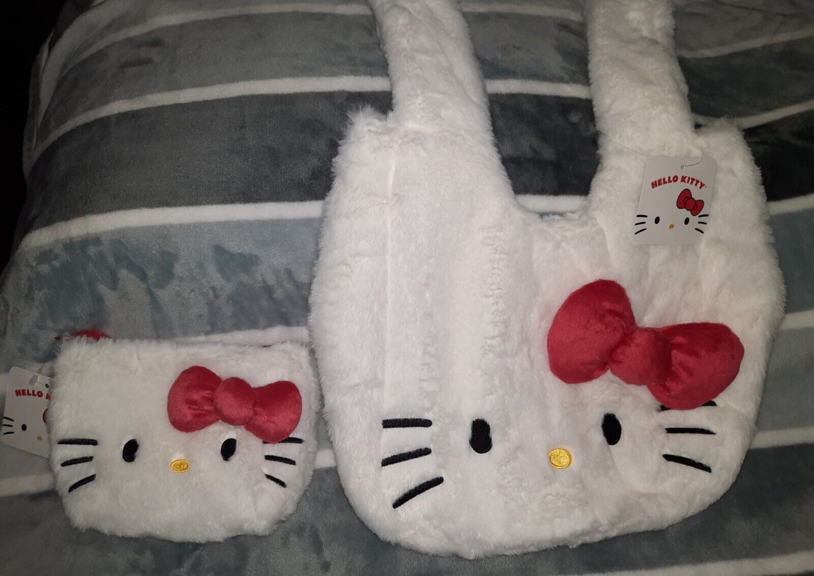 Hello Kitty Plush Large Shoulder Bag & Zipper Pouch Set w/ Tails Sanrio NWT🌈❤