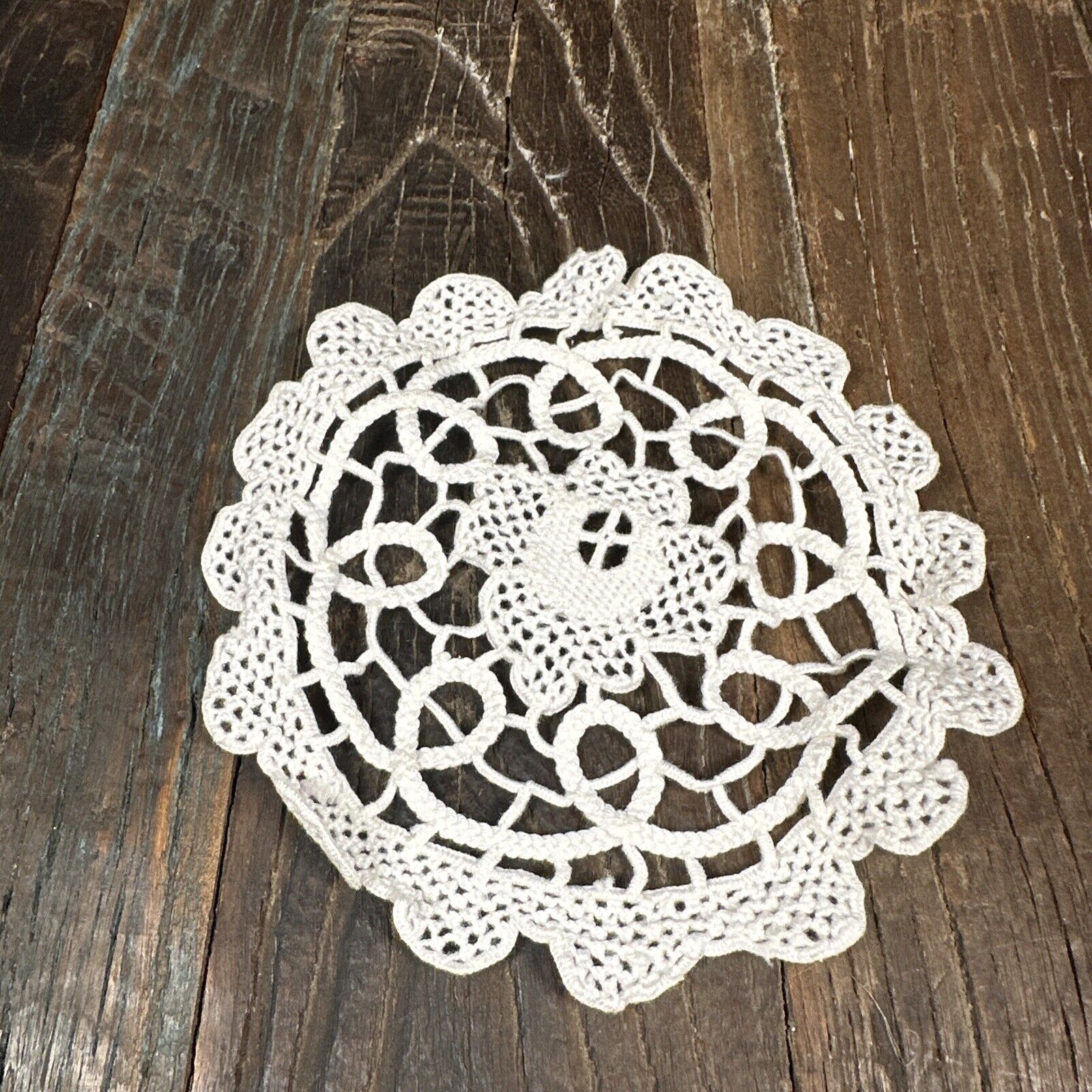 Beautiful Collectible Handmade Needle Laced Doily Crisp White 5 Inch NICE