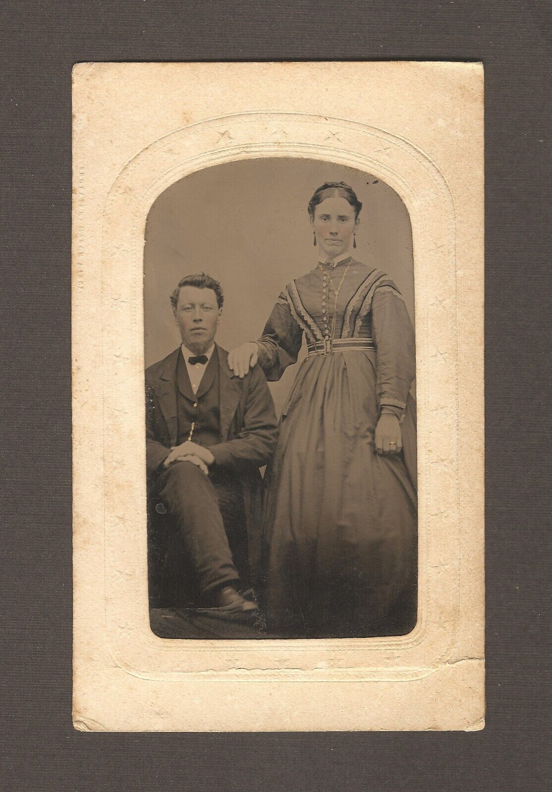 1860s Vintage Antique Tintype Photo Husband Man & Wife Woman Lady Married Couple
